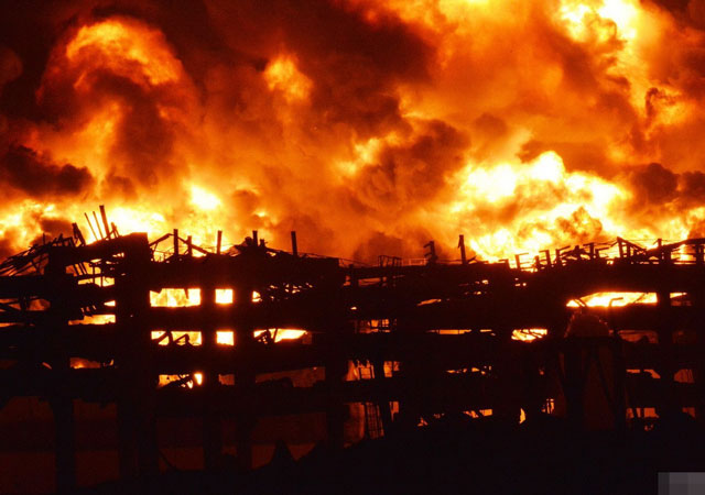 葫蘆島車間爆炸2.jpg