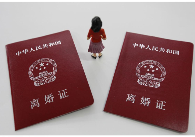 女子遭家暴起訴離婚被丈夫砍殺5.jpg