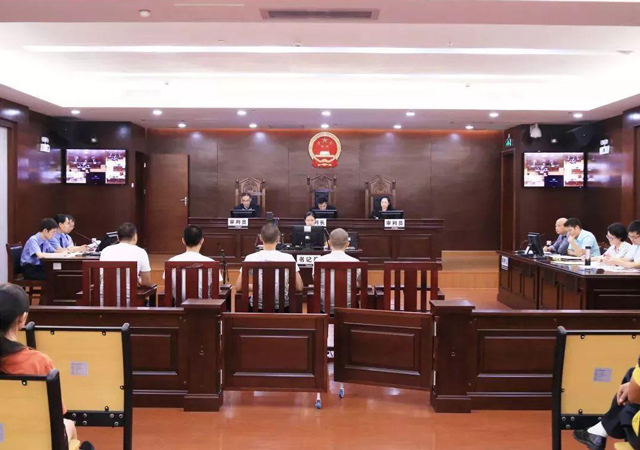 華信信托董事長用錘子打傷總經(jīng)理3.jpg