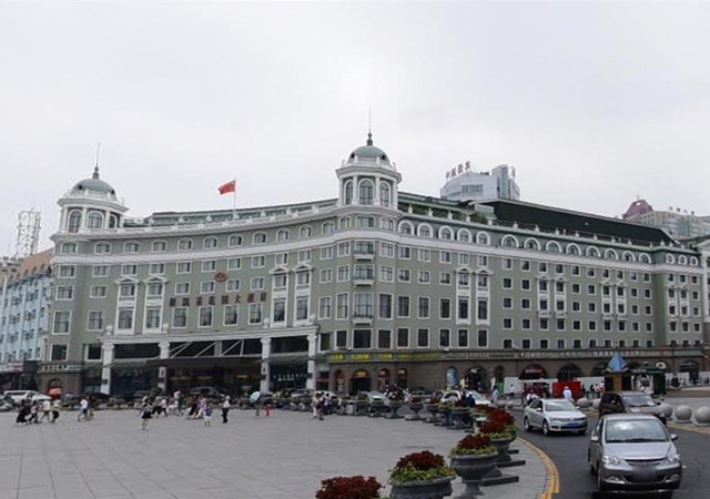 哈爾濱一酒店違建6層變9層.jpg