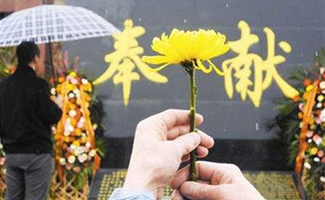 抗肺炎醫(yī)務(wù)人員殉職
