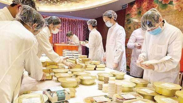 疫情期間消費(fèi)業(yè)推出新模式
