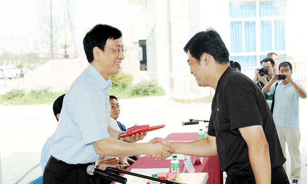 曹建明會見匈牙利總檢察長波爾特