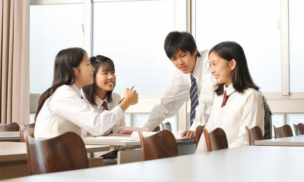教育部：高校家庭困難學(xué)生評(píng)定不能當(dāng)眾比困
