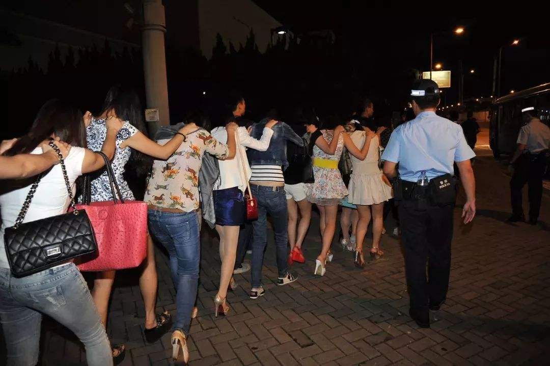 什么是強(qiáng)迫賣淫罪？強(qiáng)迫賣淫罪的構(gòu)成要件是什么？