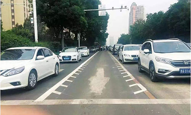 在單行道上停車會受到什么處罰?